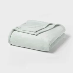 Recycled Polyester Throw Blanket - Room Essentials™ -Target GUEST 011ddd1b 5778 4884 8143 f215ea2d5c41