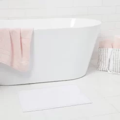 Everyday Chenille Bath Rug - Room Essentials™