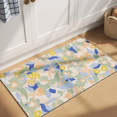1'8"x2'10" Rectangle Floral Rug - Room Essentials™ 1 1'8"x2'10" Rectangle Floral Rug - Room Essentials™